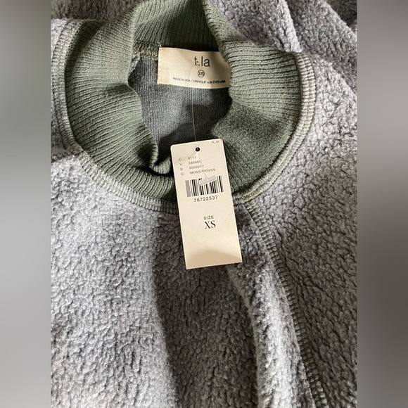 new Anthropologie T.La Embroidered Mock-Neck Sweatshirt XS NWT - Picture 6 of 8